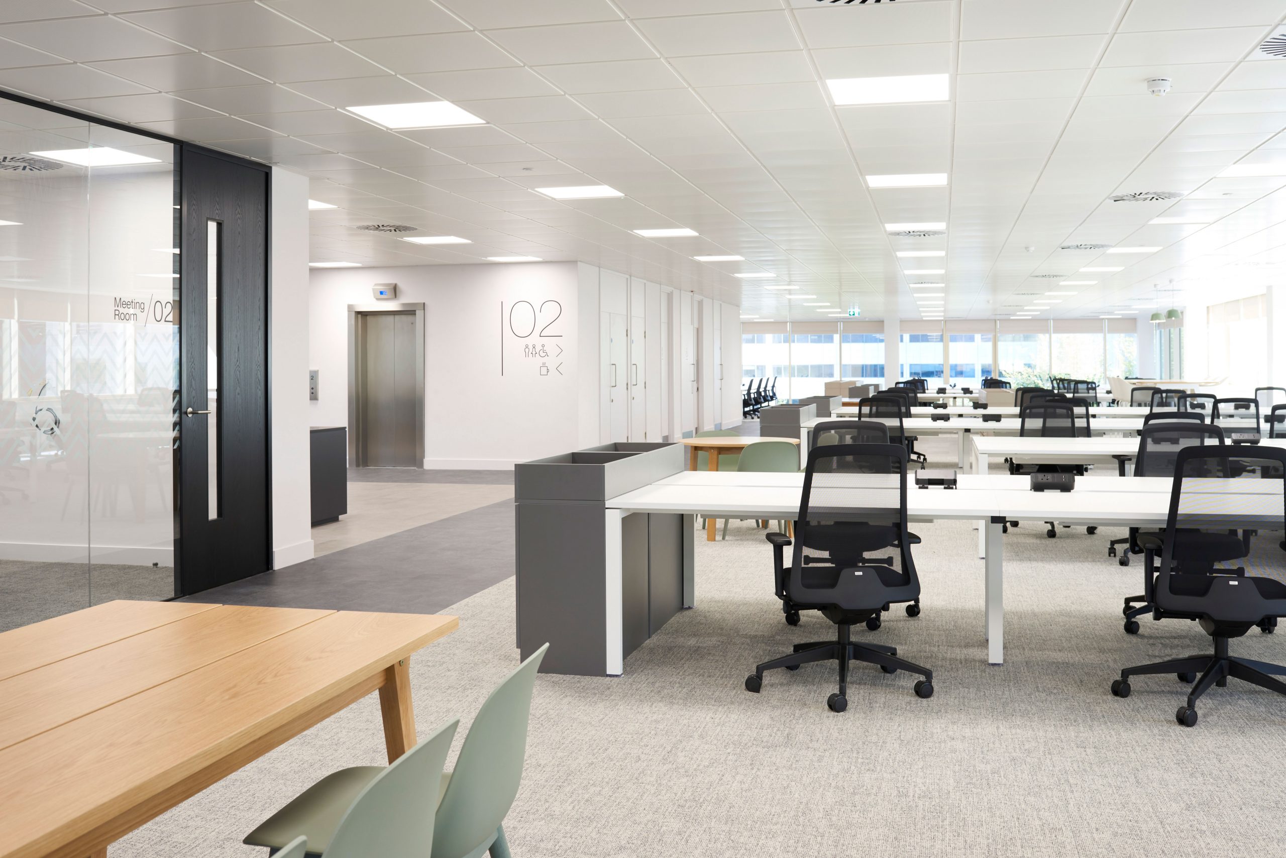 Photo of Level 1 workspace at HX4 by Gaw Capital in Harbour Exchange Square
