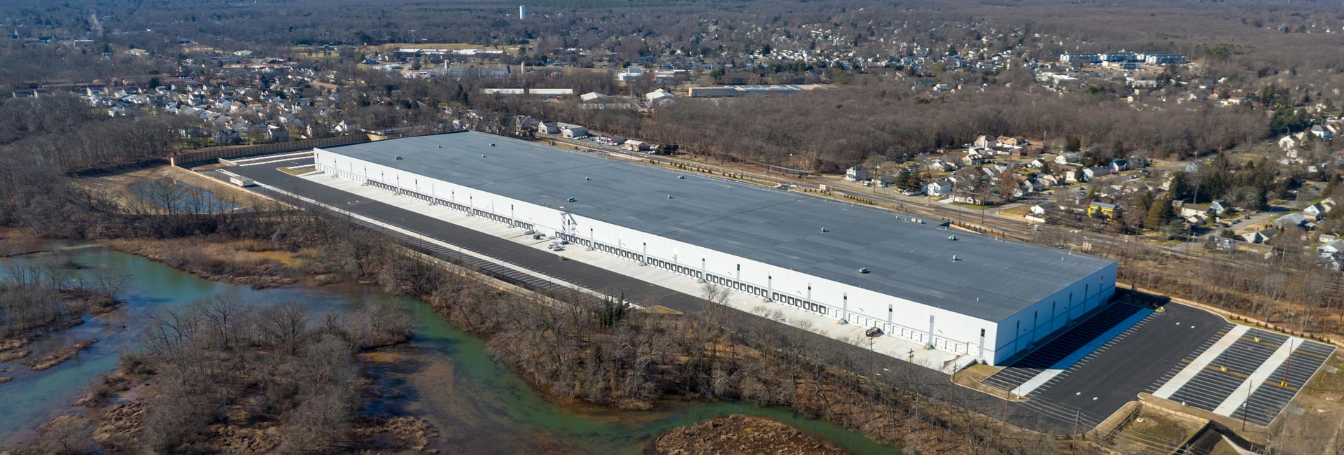 Ariel view of a distribution/warehouse facility.