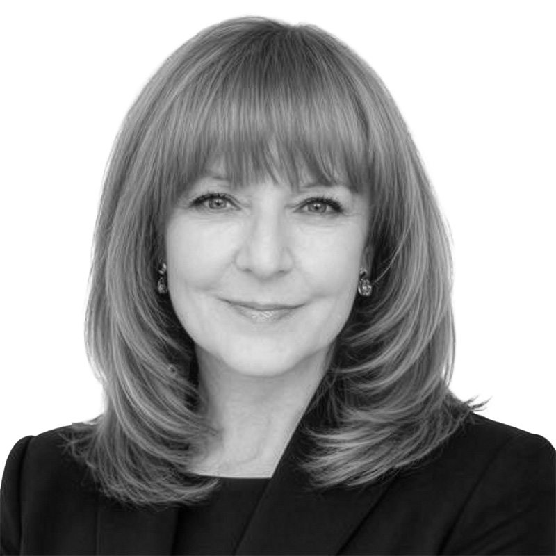 Rebecca Leonardis Headshot