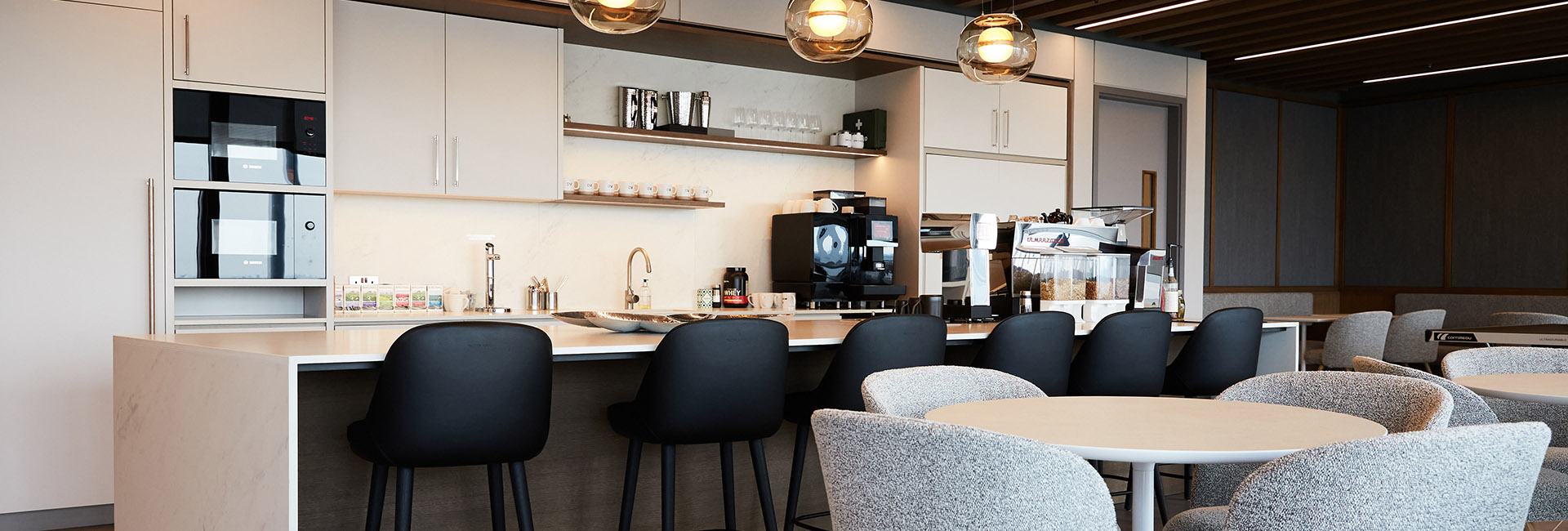 DV trading braker room with cafe bar and couches