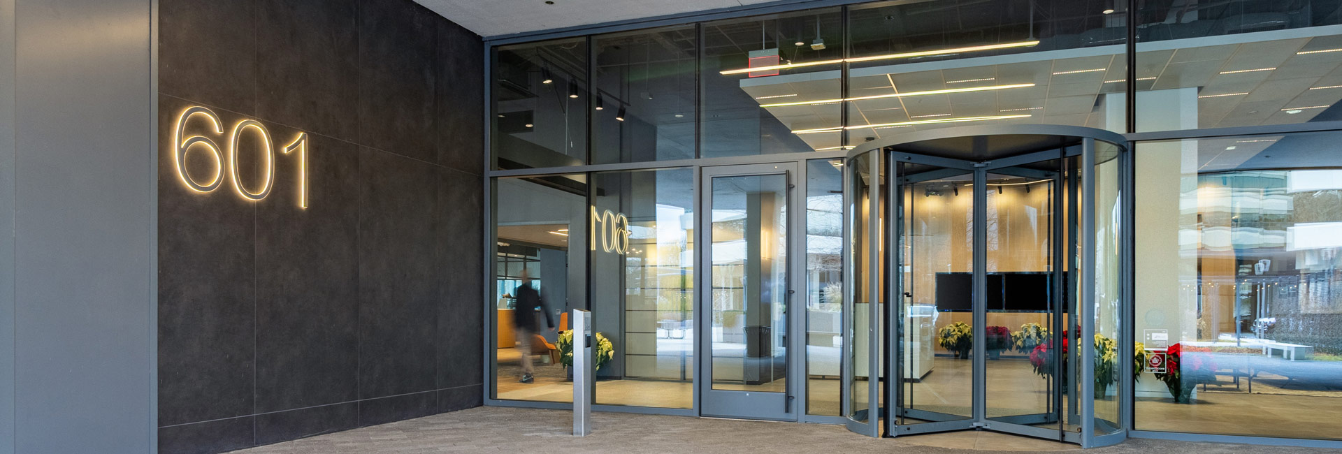 Front entrance of 601 Merritt 7 in Norwalk, CT